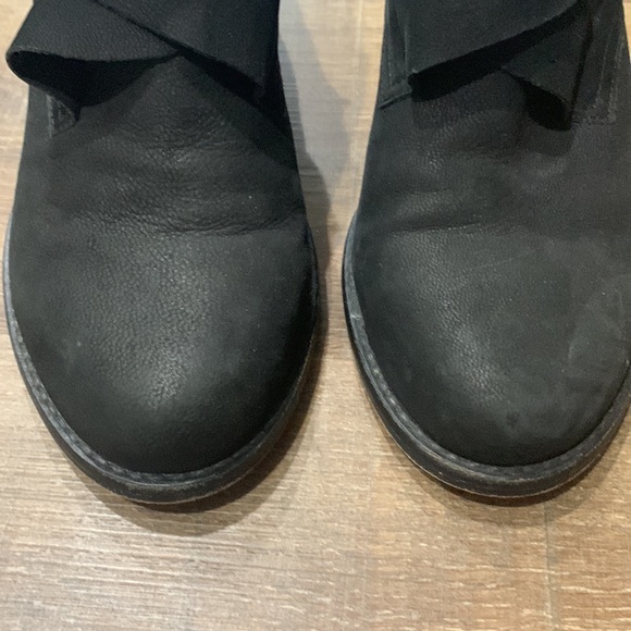 EILEEN FISHER Black Oiled Leather Ankle Boots - sz 9.5 - Picture 7 of 15